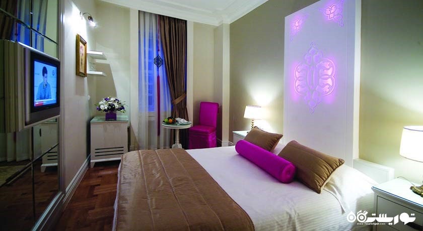 تخت بزرگ اتاق استاندارد	